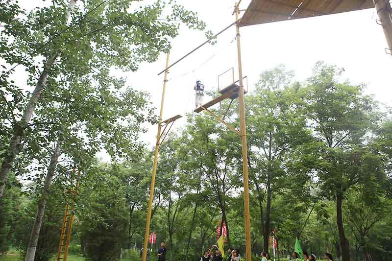 高空項(xiàng)目：高空斷橋